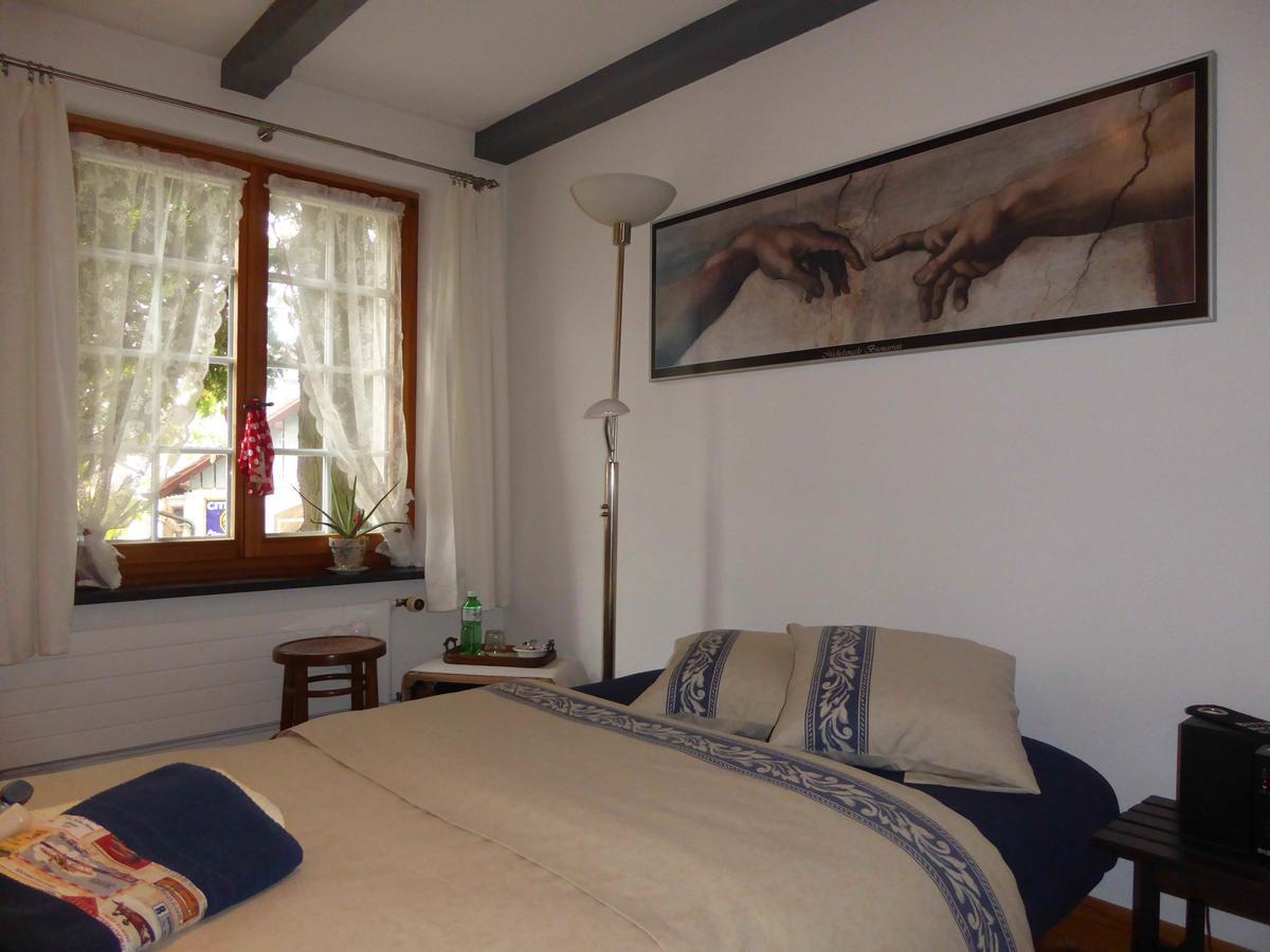 Bed & Breakfast Im Chellhof Benken  Exteriör bild