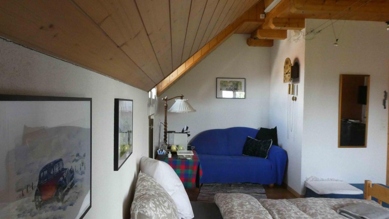 Bed & Breakfast Im Chellhof Benken  Exteriör bild